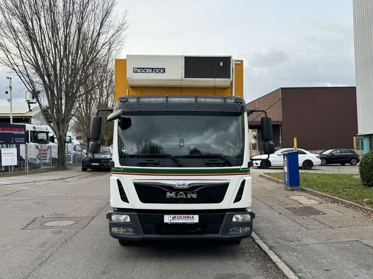 MAN TGL 12.250 Tiefkühlkoffer 6m LBW E6 Klima Autom - Refrigerator truck: picture 2 MAN TGL 12.250 Tiefkühlkoffer 6m LBW E6 Klima Autom - Refrigerator truck: picture 2