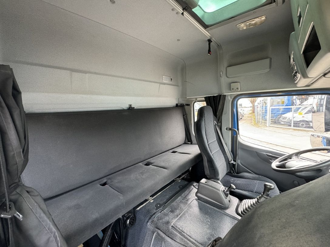 Mercedes-Benz Atego 1529 LL BDF 6-Sitze Umzug u-LBW Gr-Haus - Container transporter/ Swap body truck: picture 2 Mercedes-Benz Atego 1529 LL BDF 6-Sitze Umzug u-LBW Gr-Haus - Container transporter/ Swap body truck: picture 2