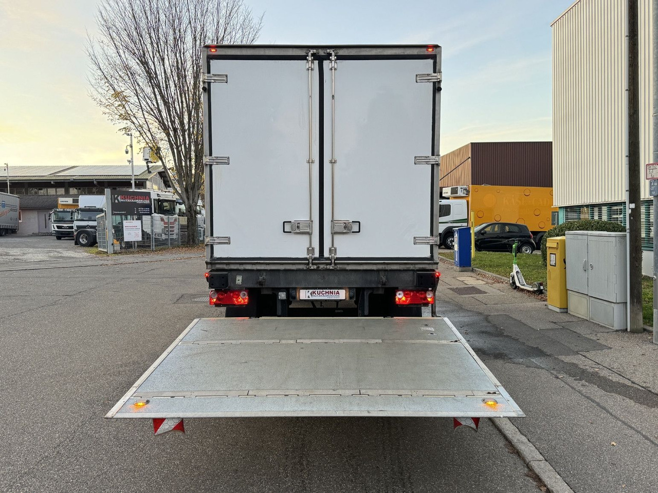 ROHR RAK/18 TK Tiefkühl MAXIMA 1000 Türen LBW 2t BPW - Refrigerator trailer: picture 4 ROHR RAK/18 TK Tiefkühl MAXIMA 1000 Türen LBW 2t BPW - Refrigerator trailer: picture 4