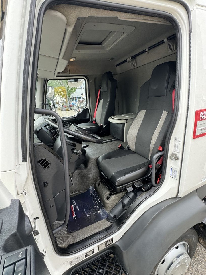 Box truck Renault D12-240 Koffer 7,3m AHK L-Haus Klima Luft: picture 14