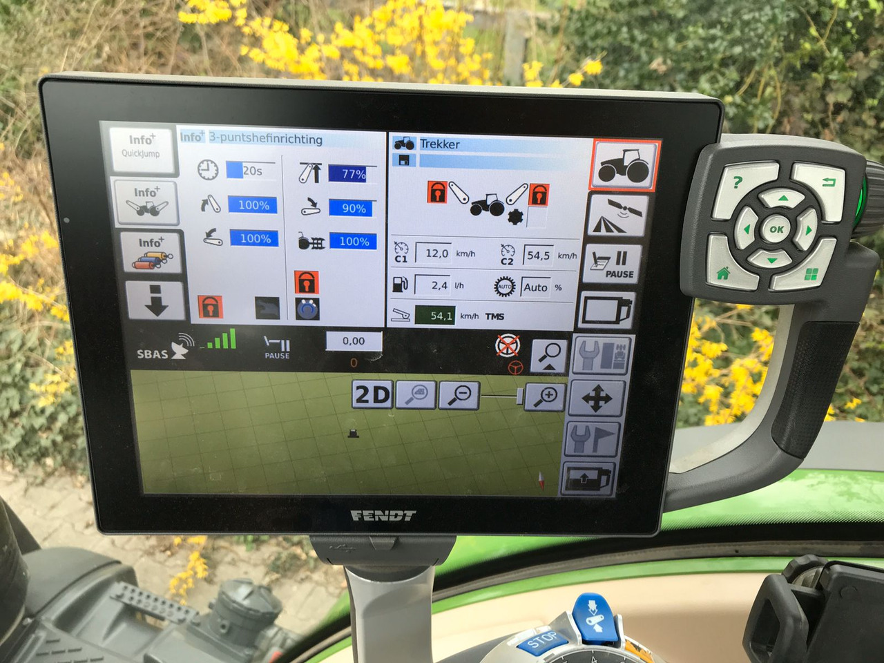Farm tractor Fendt 514 Vario S4 ProfiPlus: picture 31