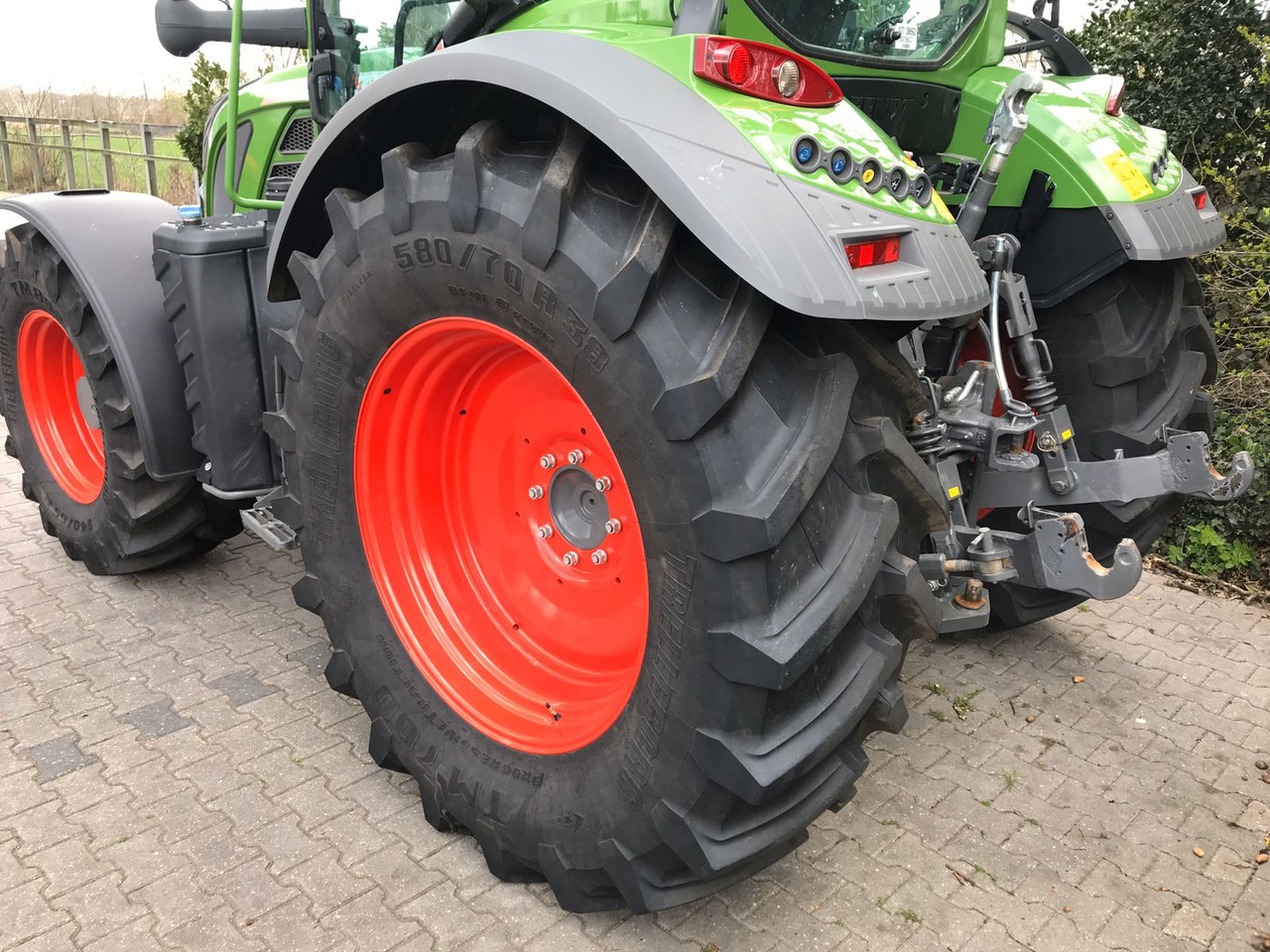 Farm tractor Fendt 514 Vario S4 ProfiPlus: picture 19