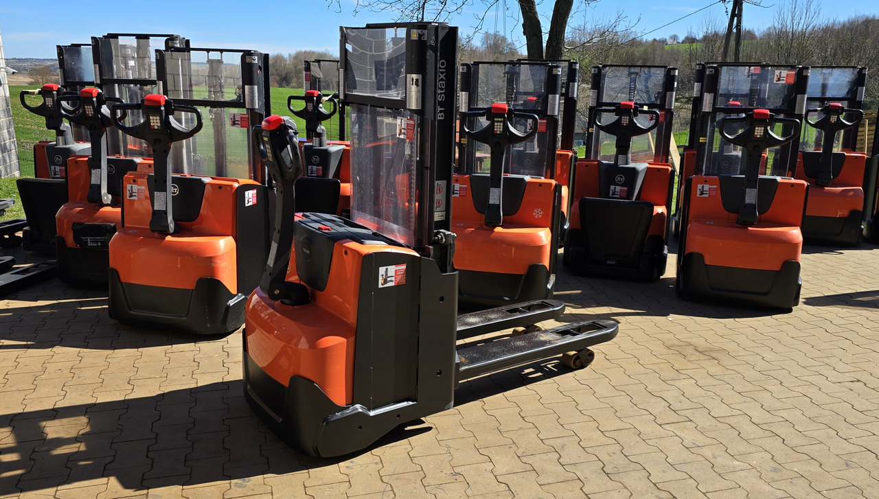 BT Toyota SWE 200 D initial list wstępne podnoszenie wideł - Pallet truck: picture 3 BT Toyota SWE 200 D initial list wstępne podnoszenie wideł - Pallet truck: picture 3