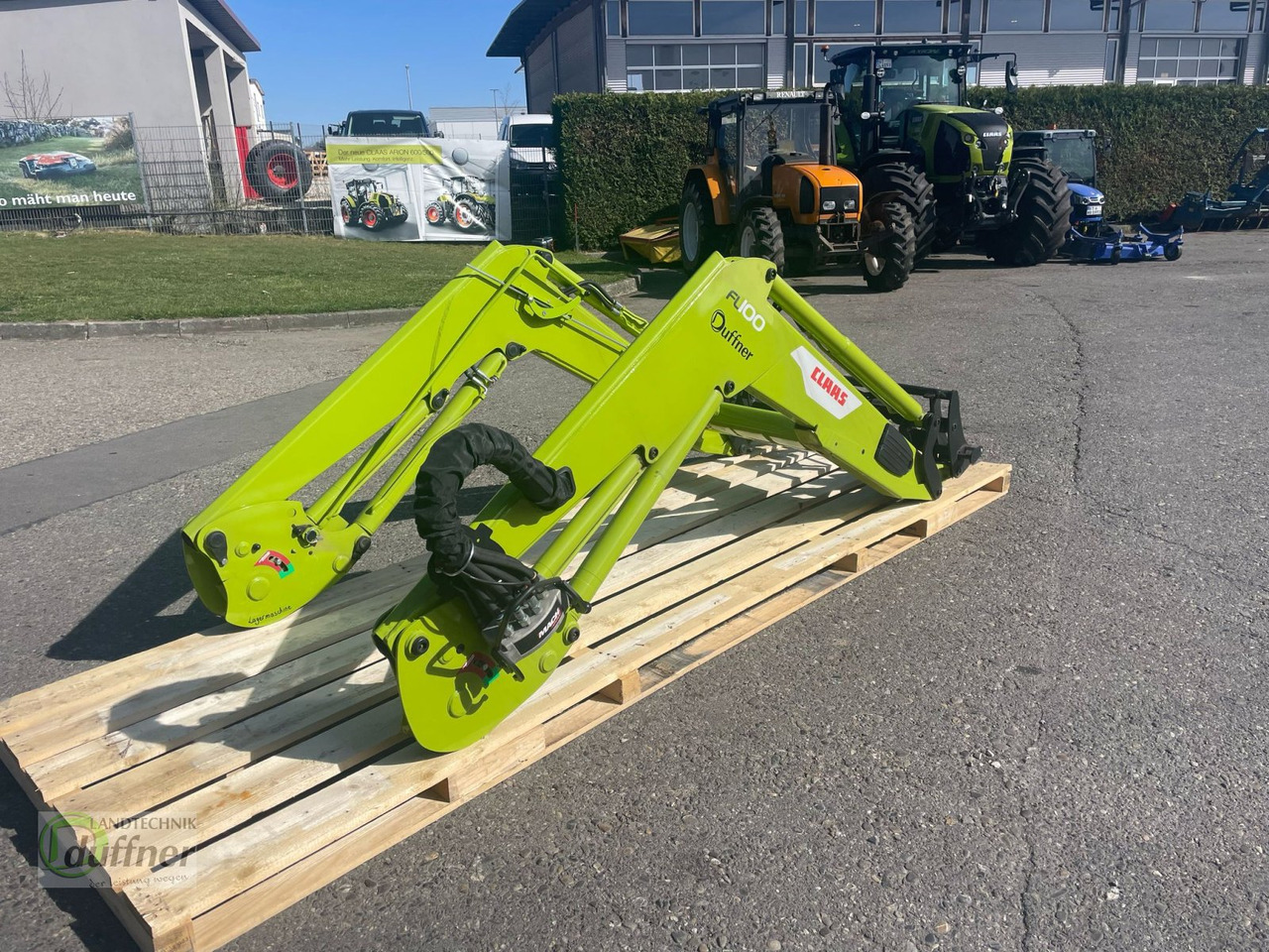 CLAAS FL 100 - Front loader for tractor: picture 2 CLAAS FL 100 - Front loader for tractor: picture 2