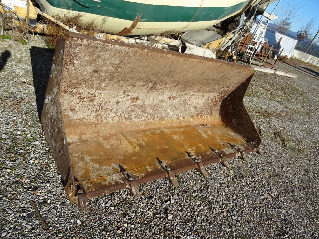 Telescopic handler CATERPILLAR TH360B: picture 14