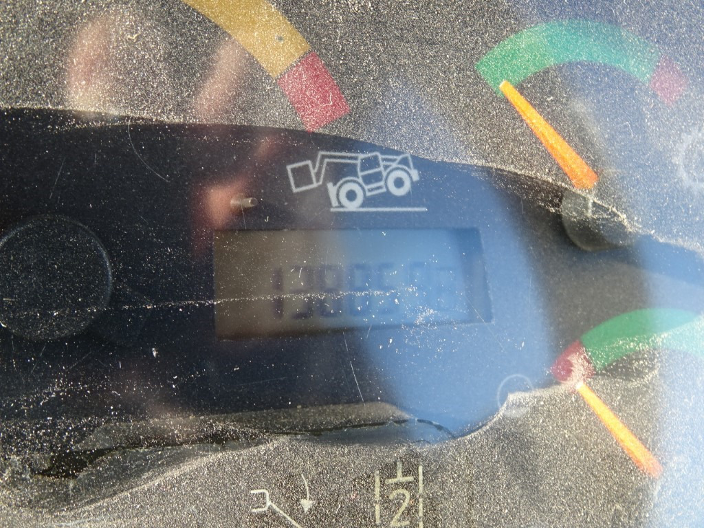 Telescopic handler CATERPILLAR TH360B: picture 12