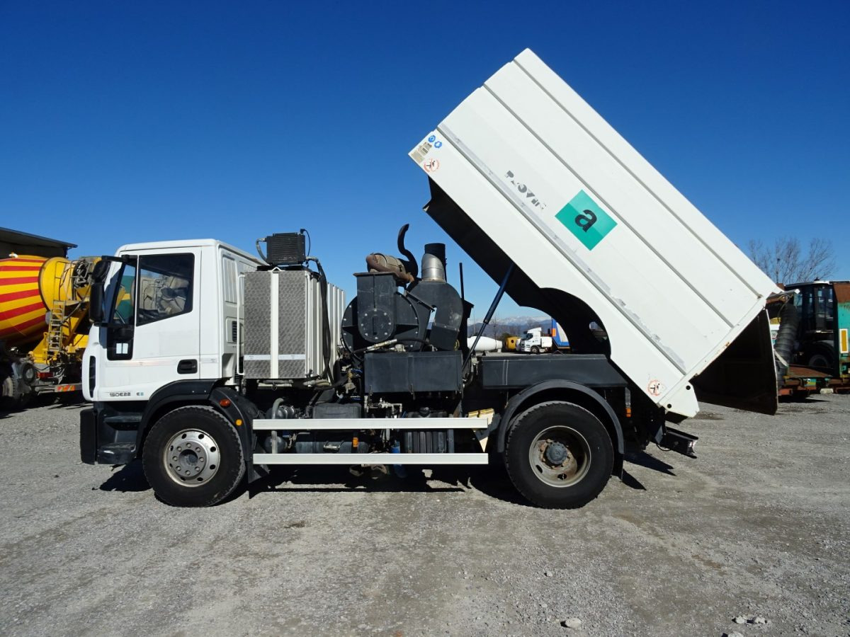 Road sweeper IVECO EUROCARGO 150E22: picture 15 Road sweeper IVECO EUROCARGO 150E22: picture 15