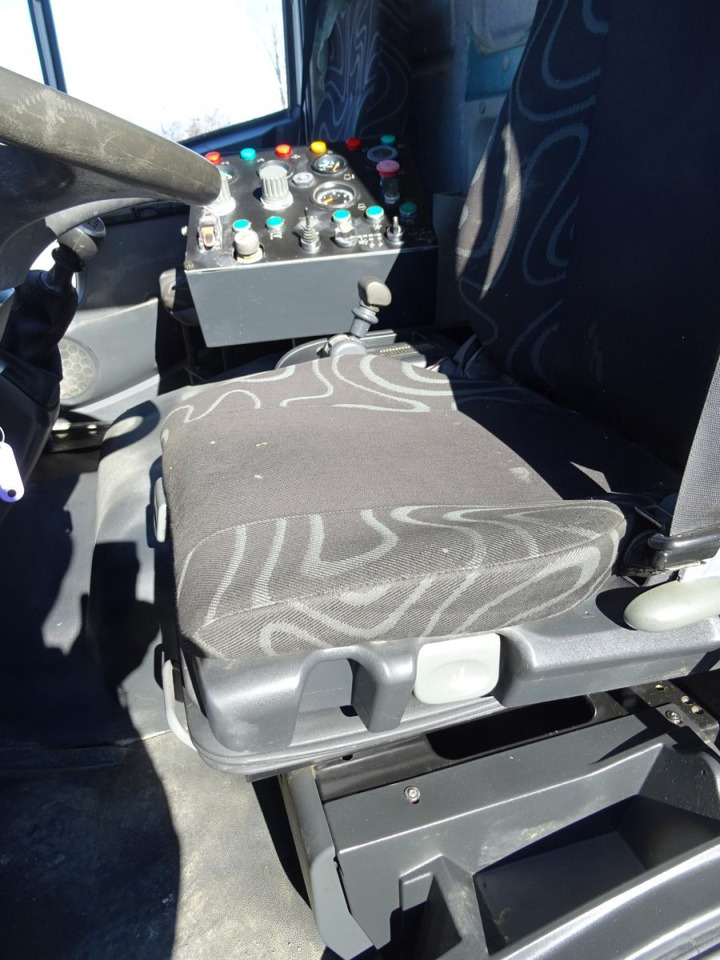 Road sweeper IVECO EUROCARGO 150E22: picture 8 Road sweeper IVECO EUROCARGO 150E22: picture 8