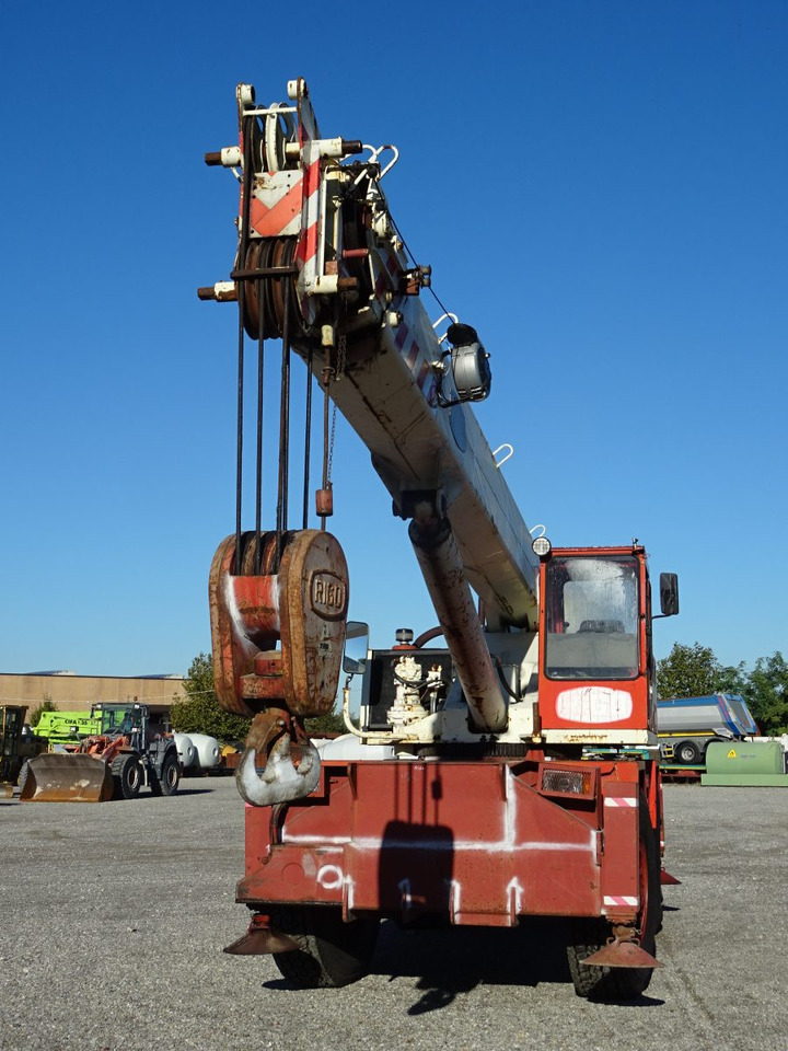 RIGO RT 400 - Rough terrain crane: picture 5 RIGO RT 400 - Rough terrain crane: picture 5