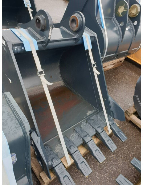 Hyundai Excavator digging bucket 140, 61K4-30501 - Bucket for Construction machinery: picture 1 Hyundai Excavator digging bucket 140, 61K4-30501 - Bucket for Construction machinery: picture 1