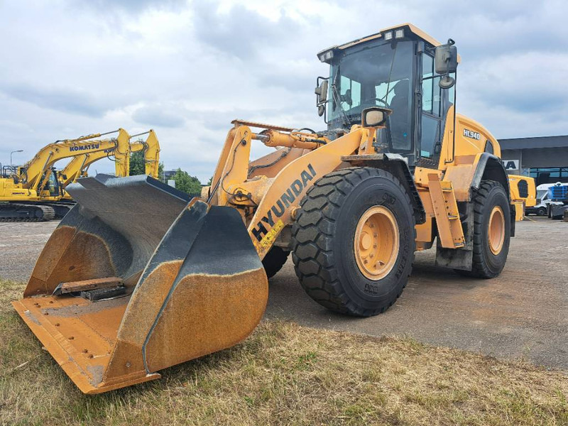 Hyundai HL940 - Wheel loader: picture 1 Hyundai HL940 - Wheel loader: picture 1