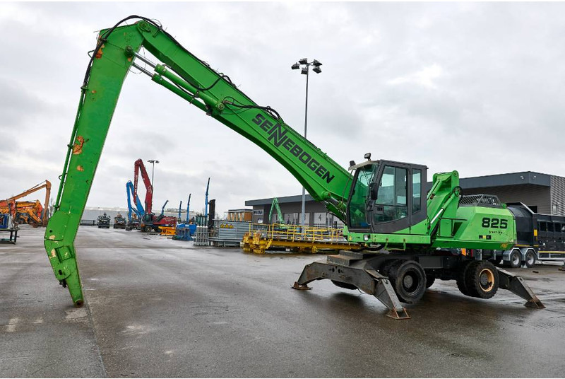 Sennebogen 825 M - Waste/ Industry handler: picture 3 Sennebogen 825 M - Waste/ Industry handler: picture 3