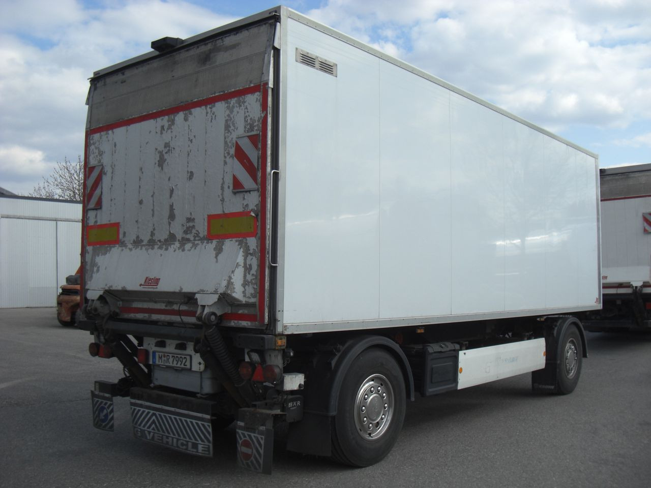 Magyar SR34MD1 / 3 KAMMERN - Tank semi-trailer: picture 2 Magyar SR34MD1 / 3 KAMMERN - Tank semi-trailer: picture 2