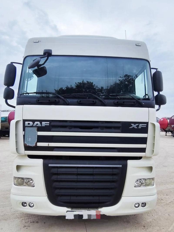 Daf XF105 - Tractor unit: picture 1 Daf XF105 - Tractor unit: picture 1