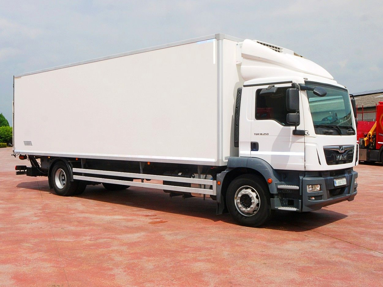 MAN TGM 18.250 KUHLKOFFER THERMOKING V800 MT A/C - Refrigerator truck: picture 3 MAN TGM 18.250 KUHLKOFFER THERMOKING V800 MT A/C - Refrigerator truck: picture 3