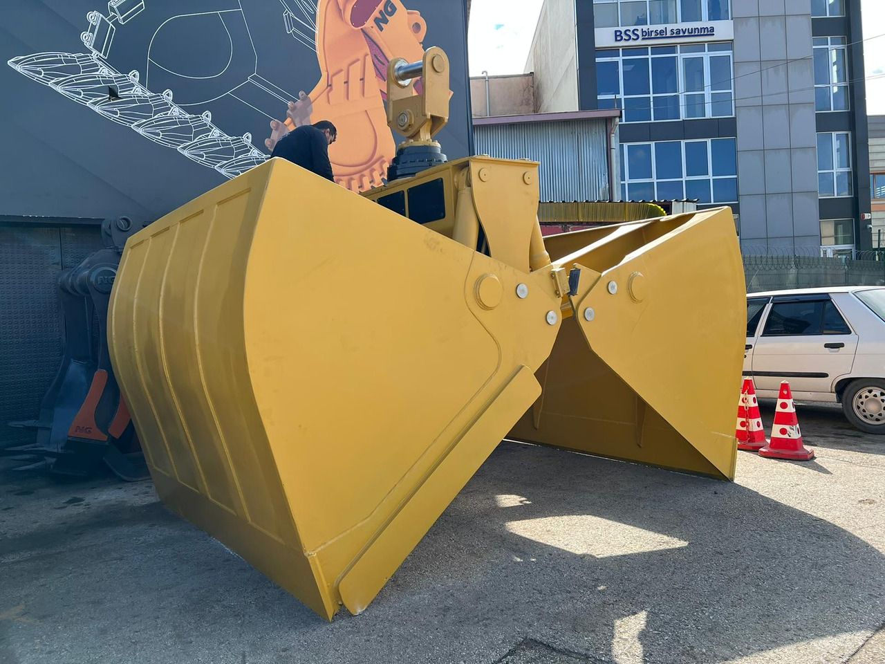 Leasing of HEAVY GRAB BUCKETS - 10M3 HEAVY GRAB BUCKETS - 10M3: picture 17 Leasing of HEAVY GRAB BUCKETS - 10M3 HEAVY GRAB BUCKETS - 10M3: picture 17
