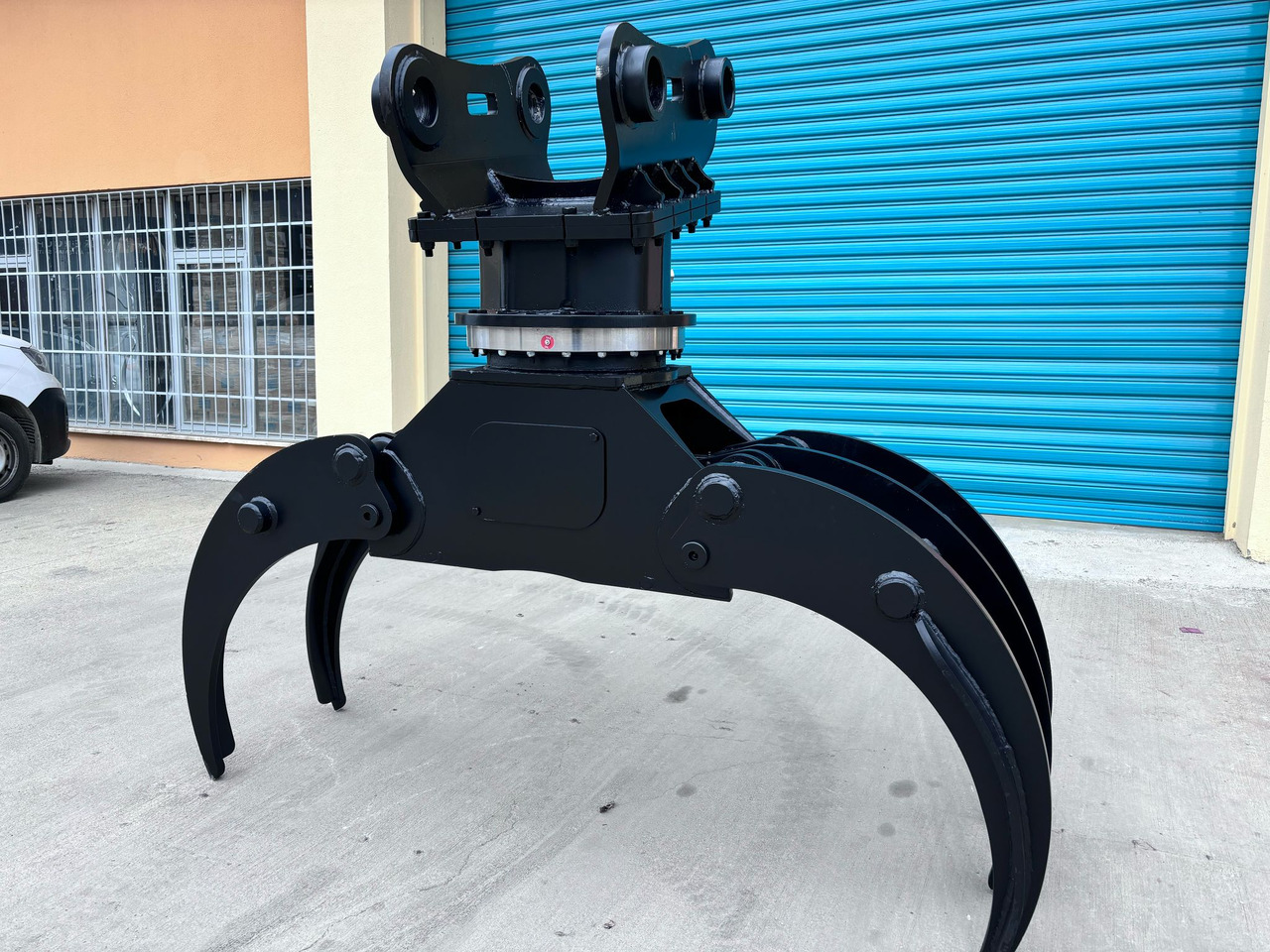 LOG - TIMBER GRAPPLE - Forestry harvester: picture 4 LOG - TIMBER GRAPPLE - Forestry harvester: picture 4