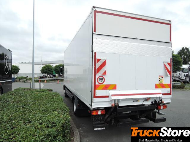 Mercedes-Benz Atego 1221 L - Box truck: picture 4 Mercedes-Benz Atego 1221 L - Box truck: picture 4