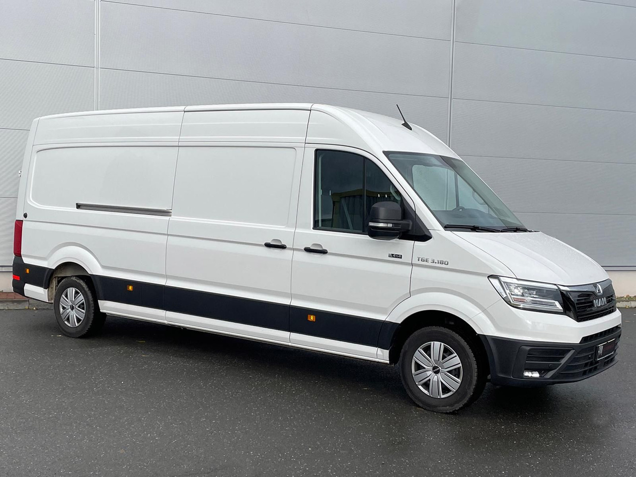 MAN TGE 3.180 L4H3 Kasten 4x4 LED TEMPOMAT DIFF AHK - Commercial vehicle: picture 2 MAN TGE 3.180 L4H3 Kasten 4x4 LED TEMPOMAT DIFF AHK - Commercial vehicle: picture 2