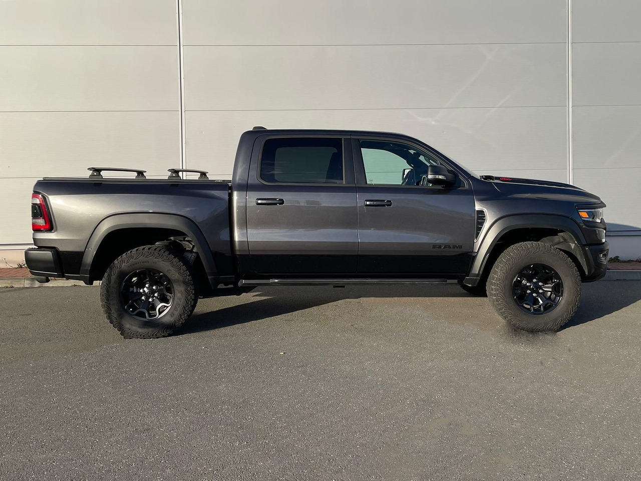 Dodge RAM 1500 TRX 6.2l V8 Panorama 4WD AHK LED - SUV: picture 5 Dodge RAM 1500 TRX 6.2l V8 Panorama 4WD AHK LED - SUV: picture 5