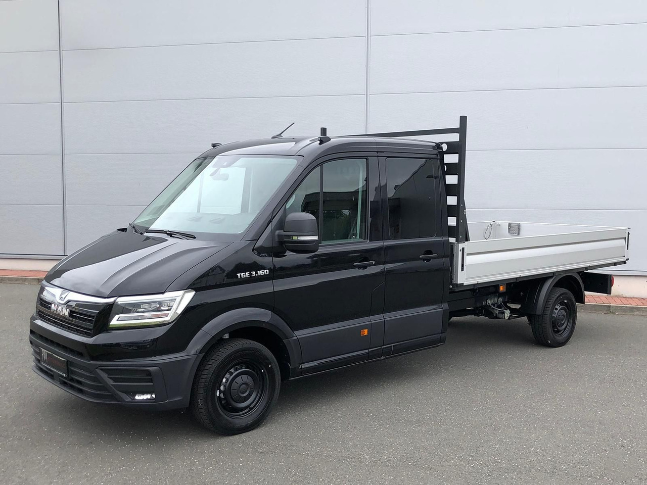 MAN TGE 3.160 Pritsche DOKA LR HECK AHK 3.5t ACC NAV - Open body delivery van, Combi van: picture 1 MAN TGE 3.160 Pritsche DOKA LR HECK AHK 3.5t ACC NAV - Open body delivery van, Combi van: picture 1