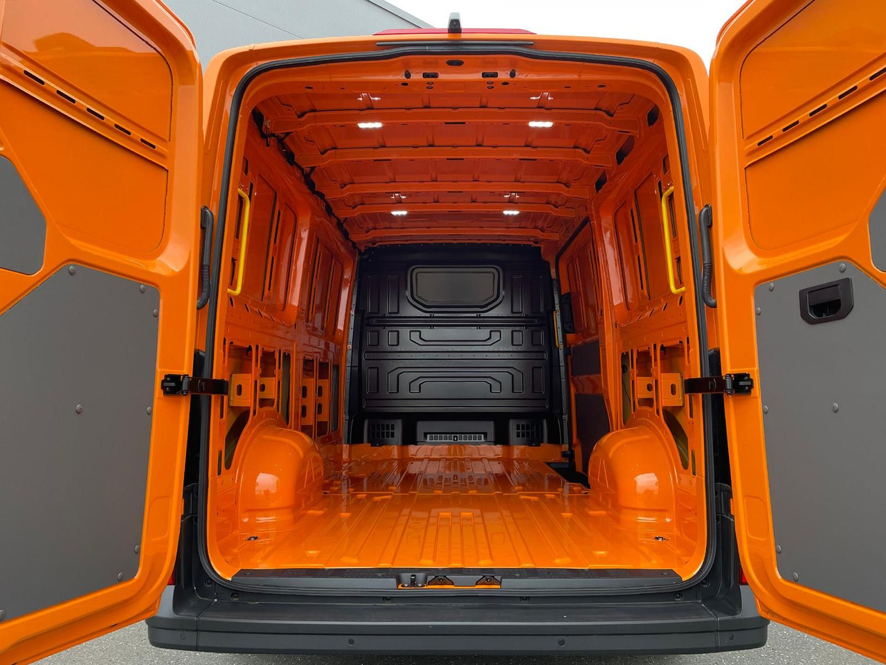 Car MAN TGE 3.180 Kasten L3H2 ACC LED STANDHZ NAVI: picture 34 Car MAN TGE 3.180 Kasten L3H2 ACC LED STANDHZ NAVI: picture 34