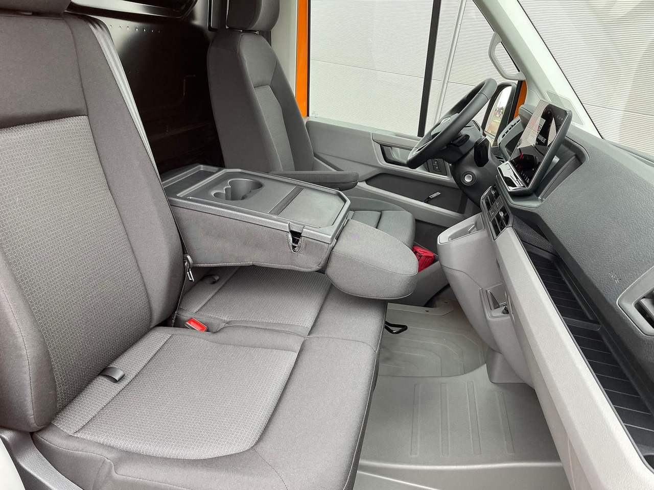 Car MAN TGE 3.180 Kasten L3H2 ACC LED STANDHZ NAVI: picture 27 Car MAN TGE 3.180 Kasten L3H2 ACC LED STANDHZ NAVI: picture 27