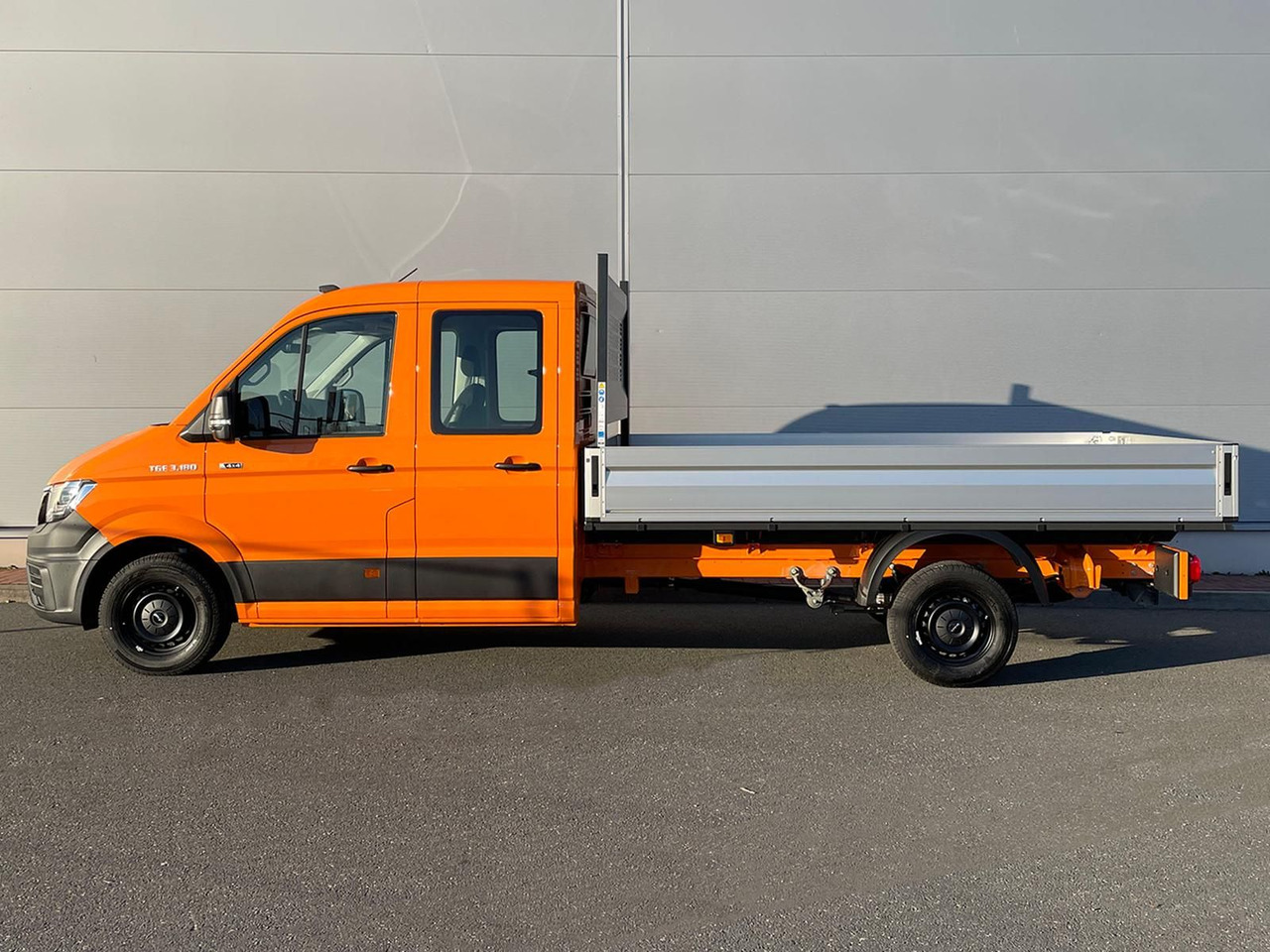 Car MAN TGE 3.180 Pritsche DOKA LR 4x4 ACC LED SHZ Diff.: picture 6