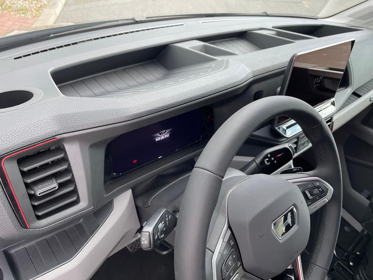 Panel van, Combi van MAN TGE 3.200 L3H2 MIXTO 4x4 Individual S ACC STANDH: picture 28 Panel van, Combi van MAN TGE 3.200 L3H2 MIXTO 4x4 Individual S ACC STANDH: picture 28