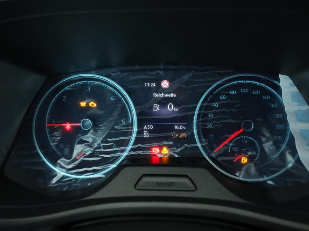 Volkswagen T6.1 Transporter Kombi KR LED STANDHZ ACC NAVI - Station wagon: picture 3 Volkswagen T6.1 Transporter Kombi KR LED STANDHZ ACC NAVI - Station wagon: picture 3