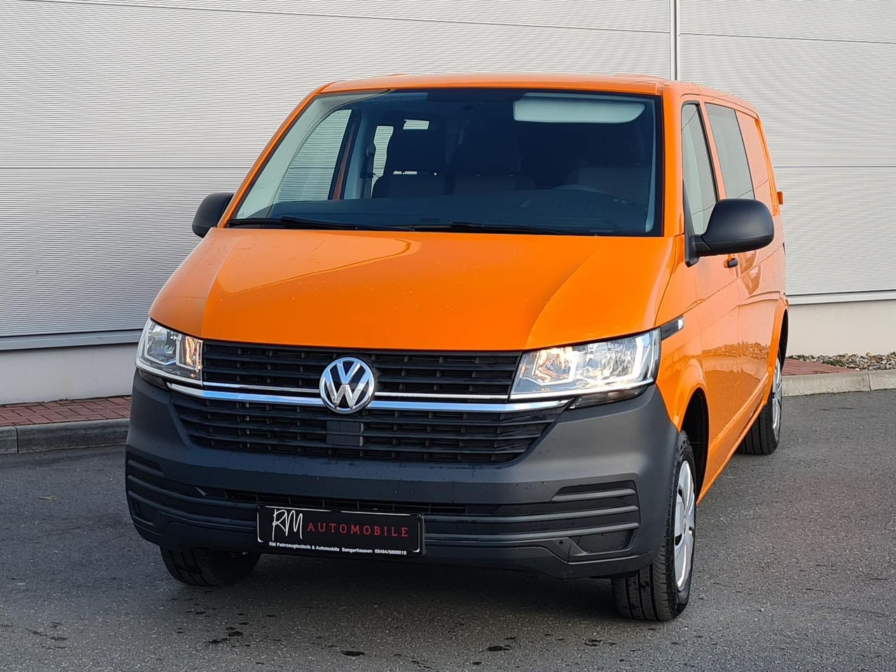Volkswagen T6.1 Transporter MIXTO lang LED PDC KLIMA SITZH - Car: picture 4 Volkswagen T6.1 Transporter MIXTO lang LED PDC KLIMA SITZH - Car: picture 4