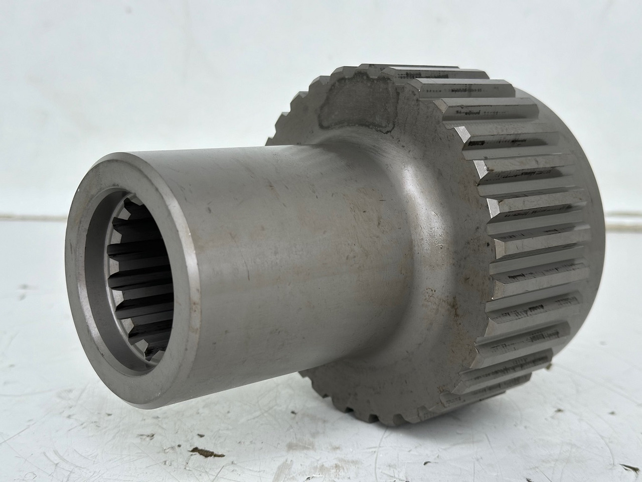 Liebherr Lamellenträger ID-Nr.90218052. FAT500F522, FAT500F528, FAT500F529, FAT500F559. PR73605, PR7363, PR7364. #90218052.01# - Final drive for Construction machinery: picture 5 Liebherr Lamellenträger ID-Nr.90218052. FAT500F522, FAT500F528, FAT500F529, FAT500F559. PR73605, PR7363, PR7364. #90218052.01# - Final drive for Construction machinery: picture 5