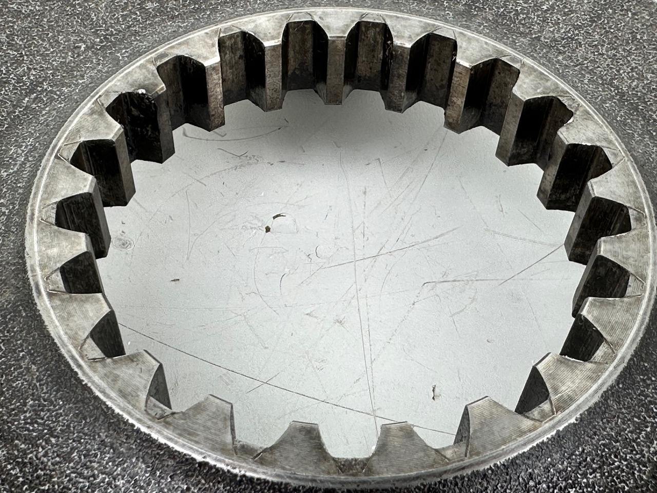 Final drive for Construction machinery Original Liebherr Planetenträger ID-Nr.90214391. FAT400P130. LOS926,R926,R930,R934,R936 K-LC,R936 K-NLC,R936 K-SLC,R938. #90214391.FI.2049#: picture 9 Final drive for Construction machinery Original Liebherr Planetenträger ID-Nr.90214391. FAT400P130. LOS926,R926,R930,R934,R936 K-LC,R936 K-NLC,R936 K-SLC,R938. #90214391.FI.2049#: picture 9