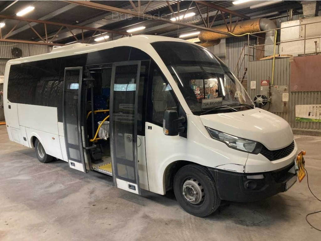 IVECO Rosero FIRST - Minibus, Passenger van: picture 1 IVECO Rosero FIRST - Minibus, Passenger van: picture 1