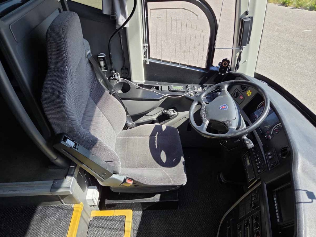 Coach SCANIA SCANIA TOURING HD HIGER // 59 seats: picture 9