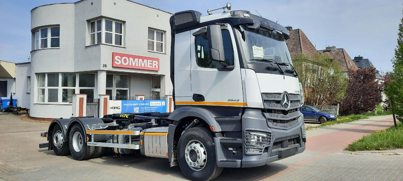 Mercedes-Benz Actros 2542 KING HZ-20R - Hook lift truck: picture 1 Mercedes-Benz Actros 2542 KING HZ-20R - Hook lift truck: picture 1