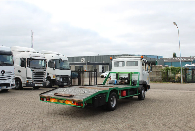 Mercedes-Benz 914 * WINCH * 4X2 * TOP CODITION * - Autotransporter truck: picture 5 Mercedes-Benz 914 * WINCH * 4X2 * TOP CODITION * - Autotransporter truck: picture 5