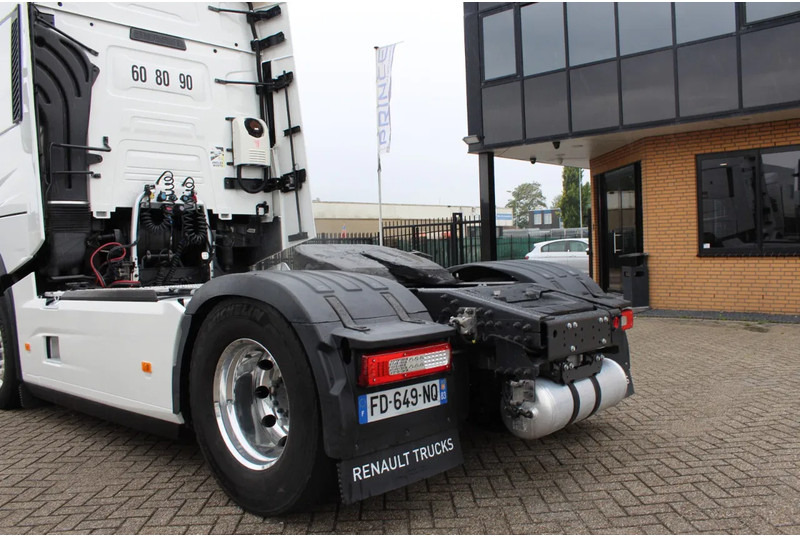 Renault T520 * Retarder * 4x2 * Full Option * - Tractor unit: picture 4 Renault T520 * Retarder * 4x2 * Full Option * - Tractor unit: picture 4