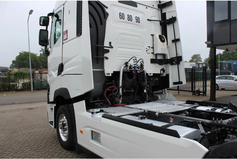 Renault T520 * Retarder * 4x2 * Full Option * - Tractor unit: picture 2 Renault T520 * Retarder * 4x2 * Full Option * - Tractor unit: picture 2
