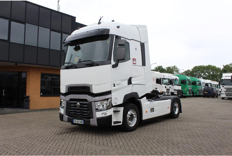 Renault T520 * Retarder * 4x2 * Full Option * - Tractor unit: picture 1 Renault T520 * Retarder * 4x2 * Full Option * - Tractor unit: picture 1