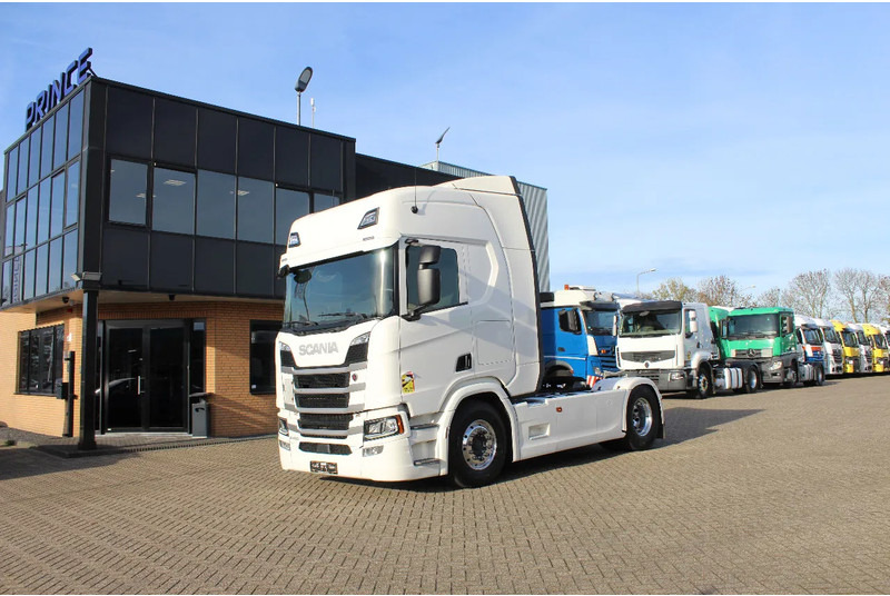 Scania R450 * RETARDER * 4X2 * HYDRAULIC * - Tractor unit: picture 1 Scania R450 * RETARDER * 4X2 * HYDRAULIC * - Tractor unit: picture 1