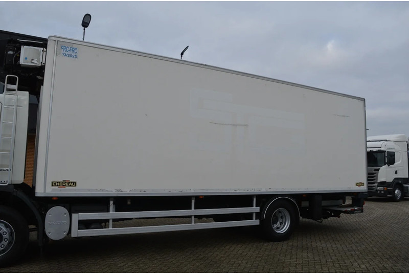 Volvo * EURO5 * CARRIER SUPRA 950MT * 4X2 * - Refrigerator truck: picture 3 Volvo * EURO5 * CARRIER SUPRA 950MT * 4X2 * - Refrigerator truck: picture 3