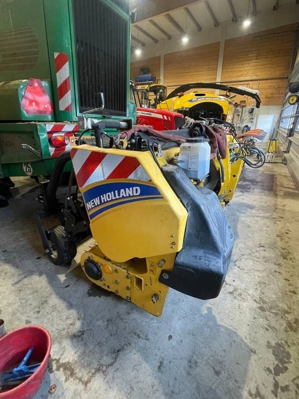Forage harvester New Holland FR 650: picture 9