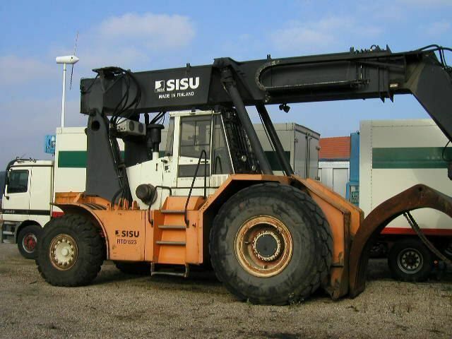 Kalmar SISU RTD1523 Kalmar SISU RTD1523 - Reach stacker: picture 3 Kalmar SISU RTD1523 Kalmar SISU RTD1523 - Reach stacker: picture 3