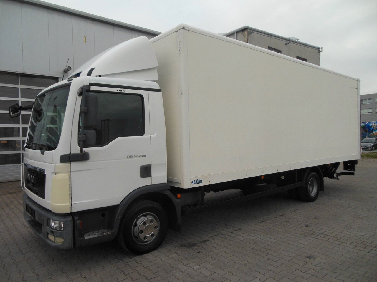 MAN TGL 12.220 BB, D-HOLLANDIA - Box truck: picture 1 MAN TGL 12.220 BB, D-HOLLANDIA - Box truck: picture 1