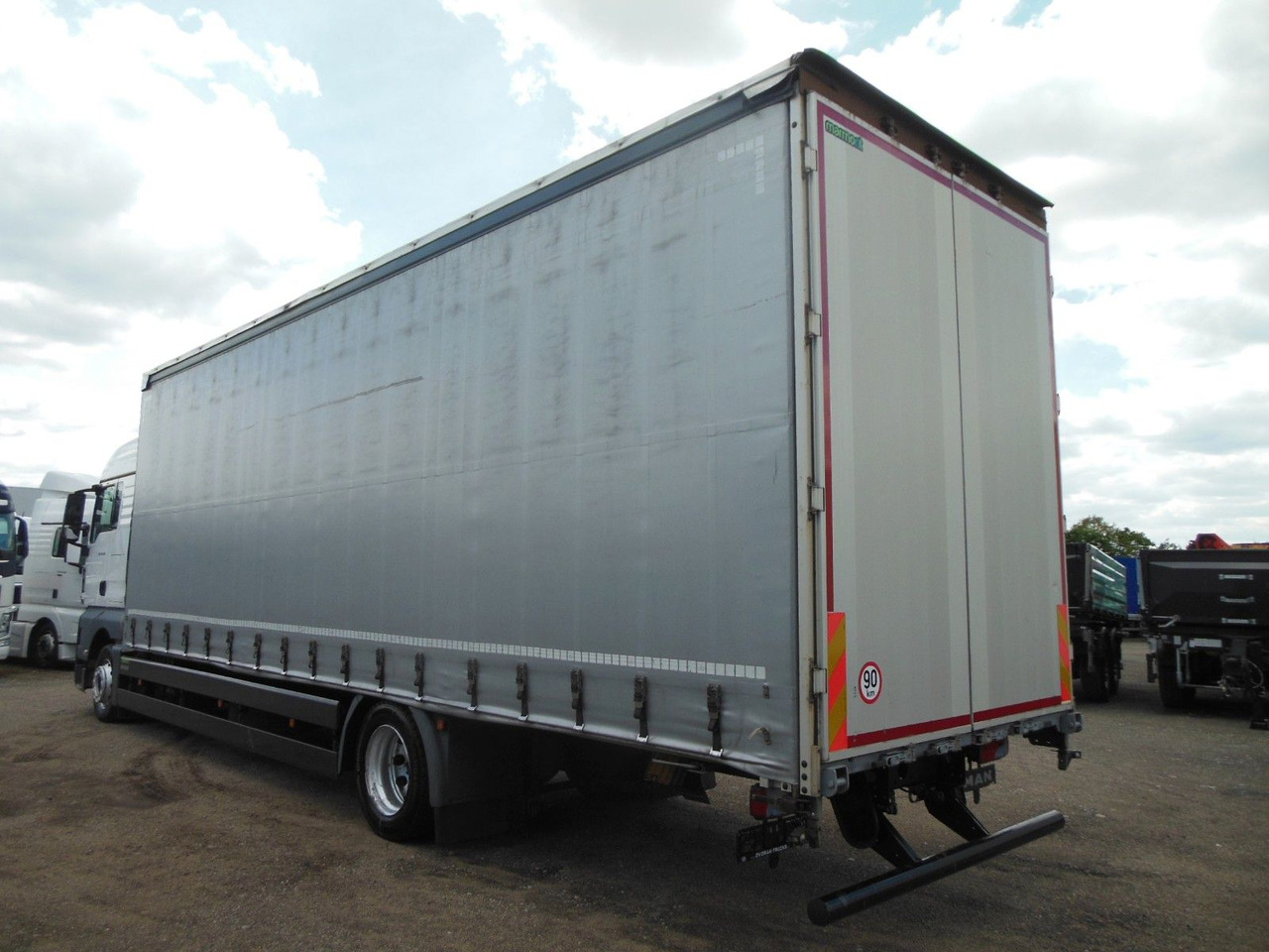 MAN TGX 18.460, XLX, VOLL LUFT, PRITSCHE 9,2M, TOP!! - Curtainsider truck: picture 4 MAN TGX 18.460, XLX, VOLL LUFT, PRITSCHE 9,2M, TOP!! - Curtainsider truck: picture 4