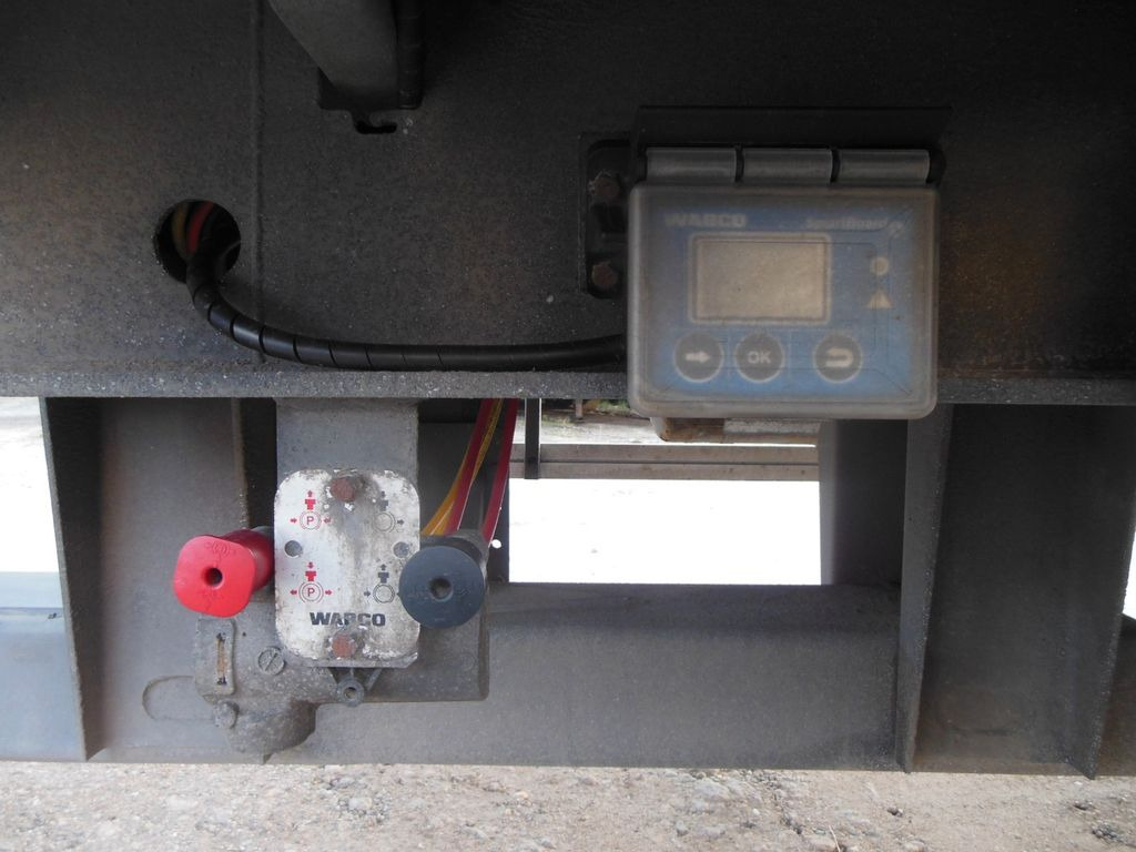 Curtainsider truck Scania R410, JUMBOZUG 120M3, RETARDER, TOP STAND!!: picture 27 Curtainsider truck Scania R410, JUMBOZUG 120M3, RETARDER, TOP STAND!!: picture 27