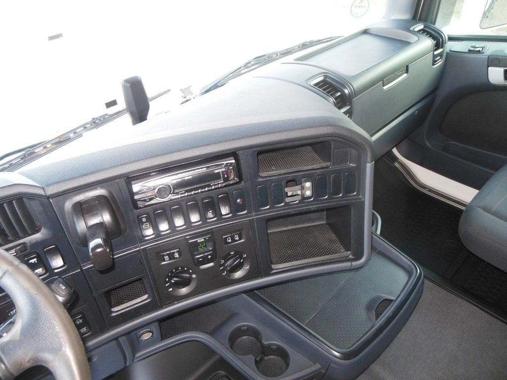 Curtainsider truck Scania R410, JUMBOZUG 120M3, RETARDER, TOP STAND!!: picture 22 Curtainsider truck Scania R410, JUMBOZUG 120M3, RETARDER, TOP STAND!!: picture 22