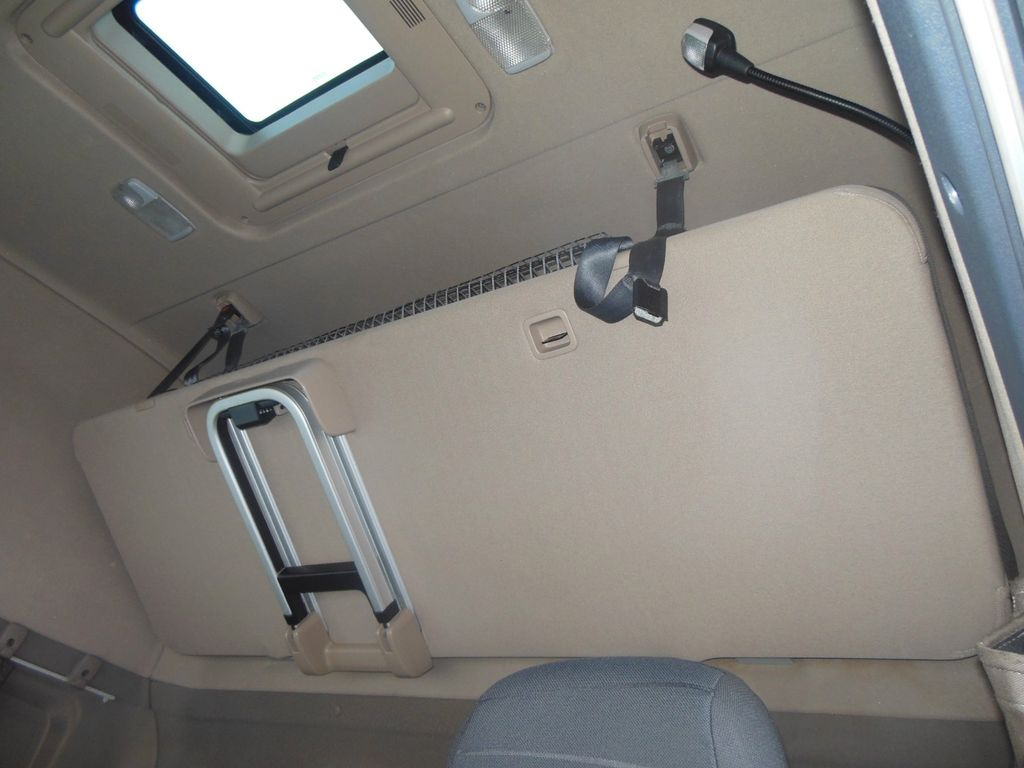 Curtainsider truck Scania R410, JUMBOZUG 120M3, RETARDER, TOP STAND!!: picture 15 Curtainsider truck Scania R410, JUMBOZUG 120M3, RETARDER, TOP STAND!!: picture 15