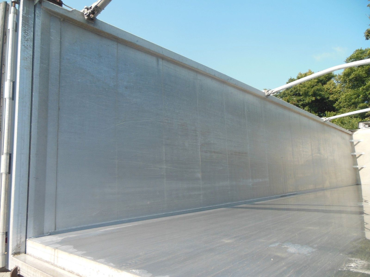 Tipper semi-trailer Stas S300CX, 49m3, ADR, 9 TONE ACHSEN,WIE NEUE-TOP!!!: picture 15 Tipper semi-trailer Stas S300CX, 49m3, ADR, 9 TONE ACHSEN,WIE NEUE-TOP!!!: picture 15